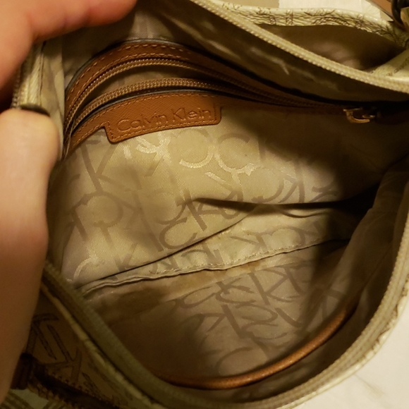 Calvin Klein Crossbody Purse - Picture 6 of 8